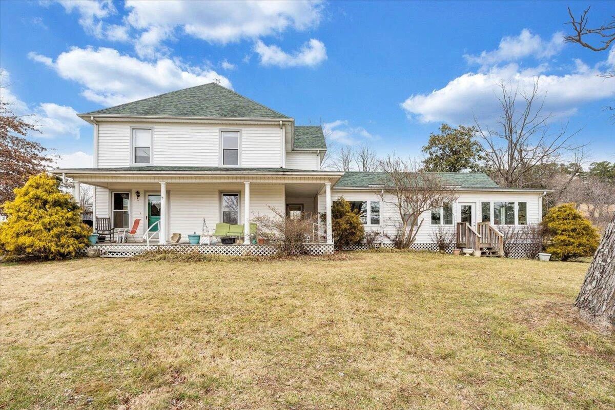 210 Nassau RD #& 148 - Photo 2