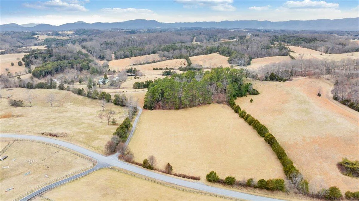 210 Nassau RD #& 148 - Photo 25