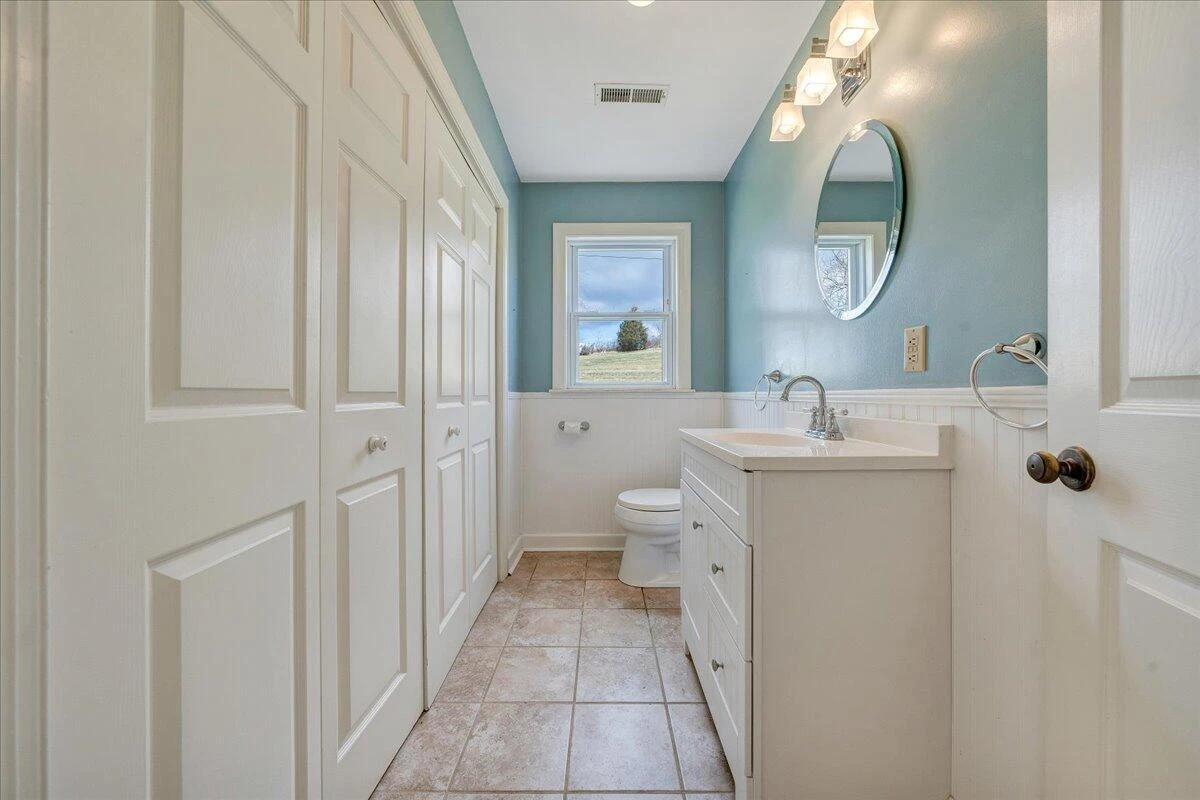 210 Nassau RD #& 148 - Photo 45