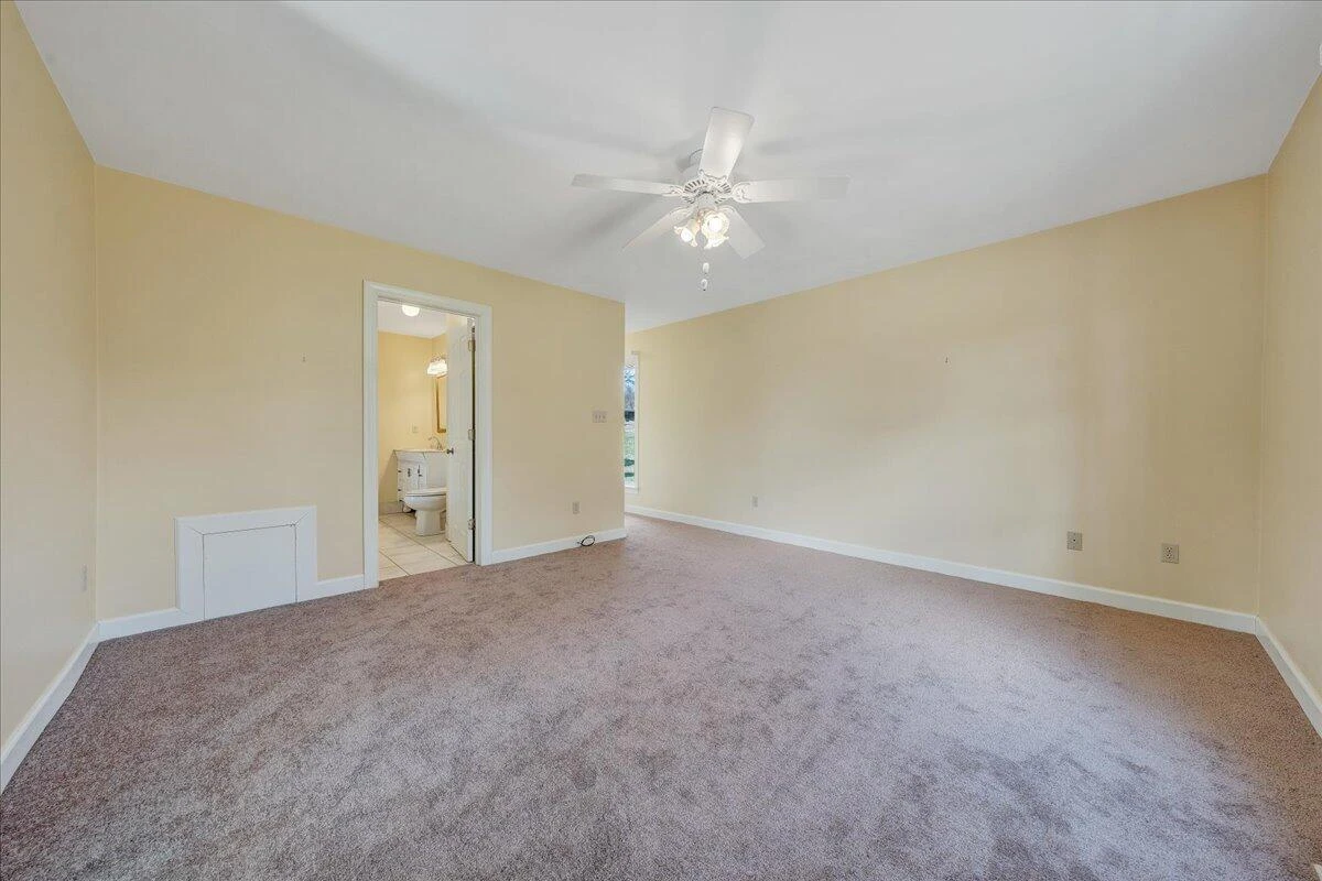 210 Nassau RD #& 148 - Photo 47