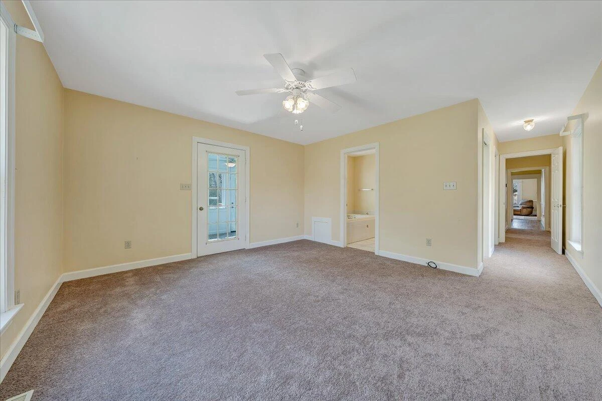 210 Nassau RD #& 148 - Photo 48