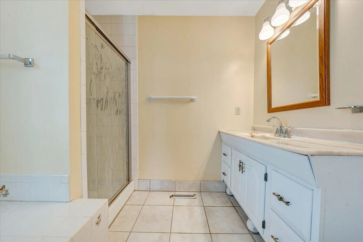 210 Nassau RD #& 148 - Photo 51