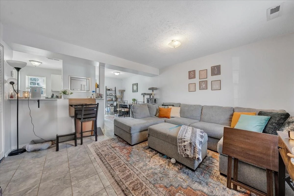10 Tinkerview DR - Photo 4