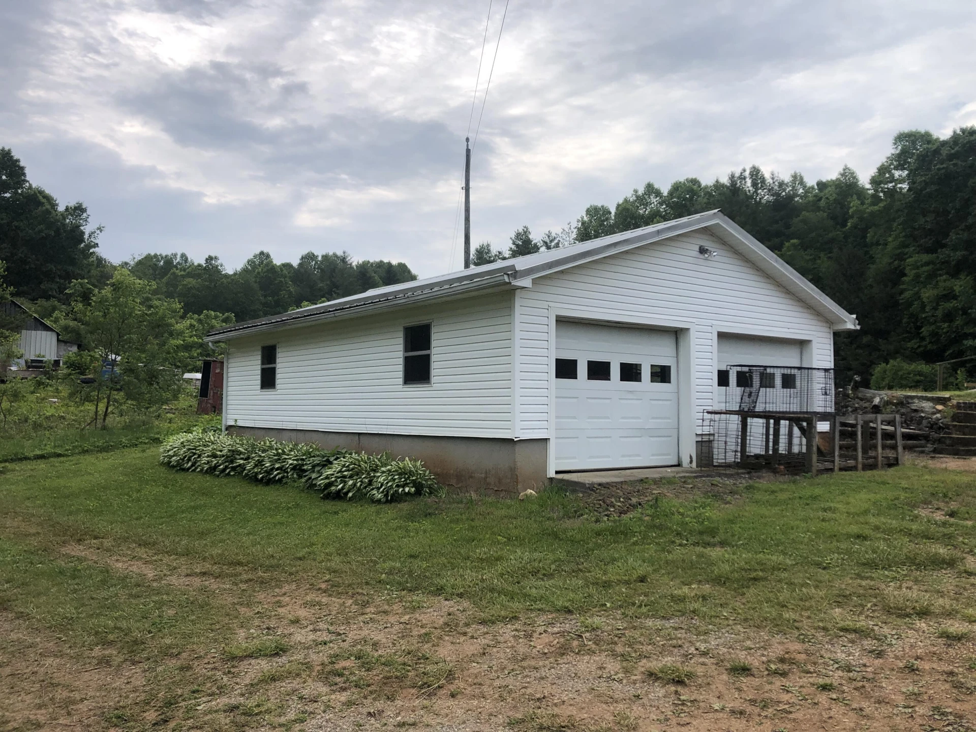 629 Paradise LN SE - Photo 4