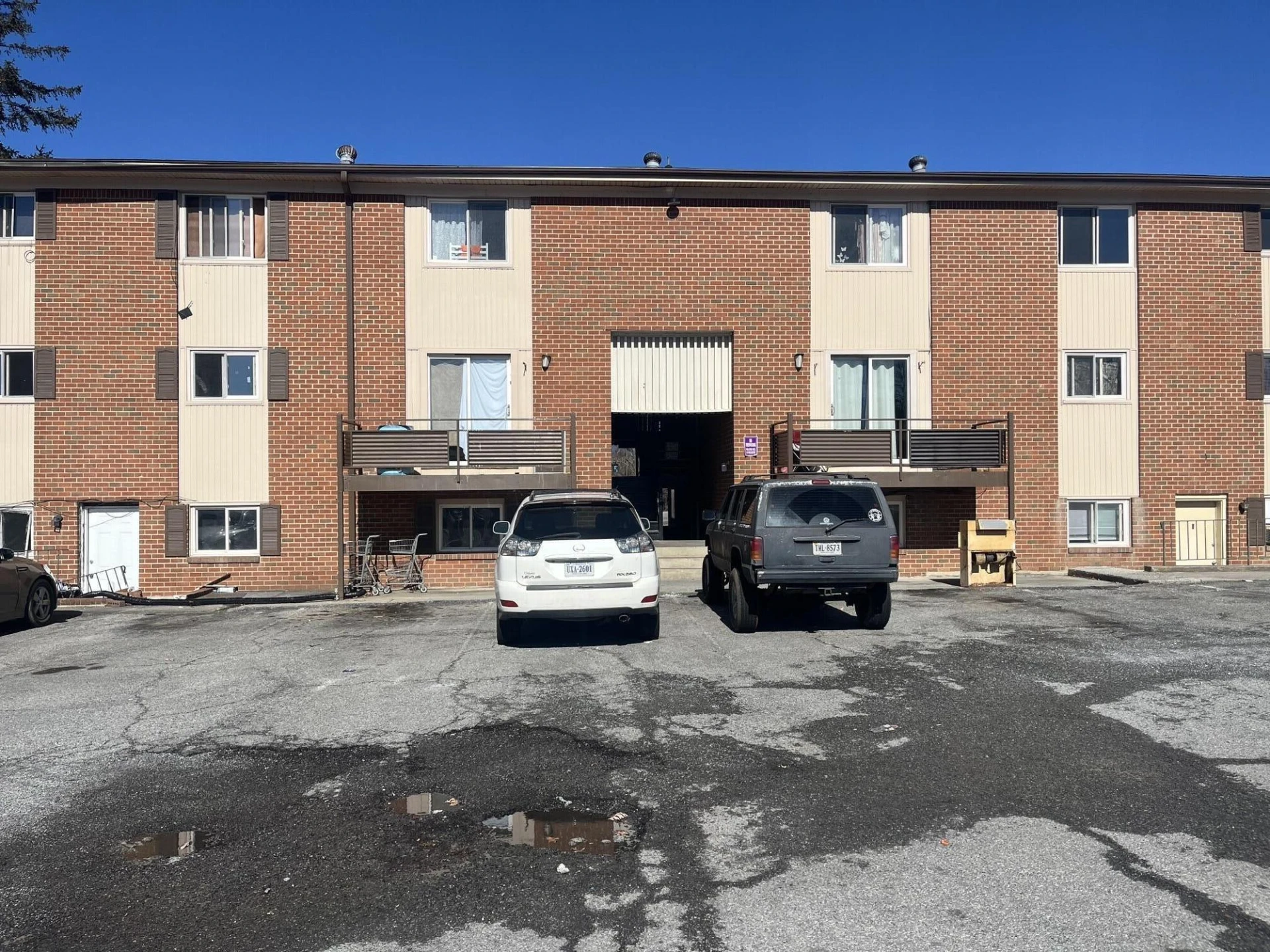 125 West Virginia AVE