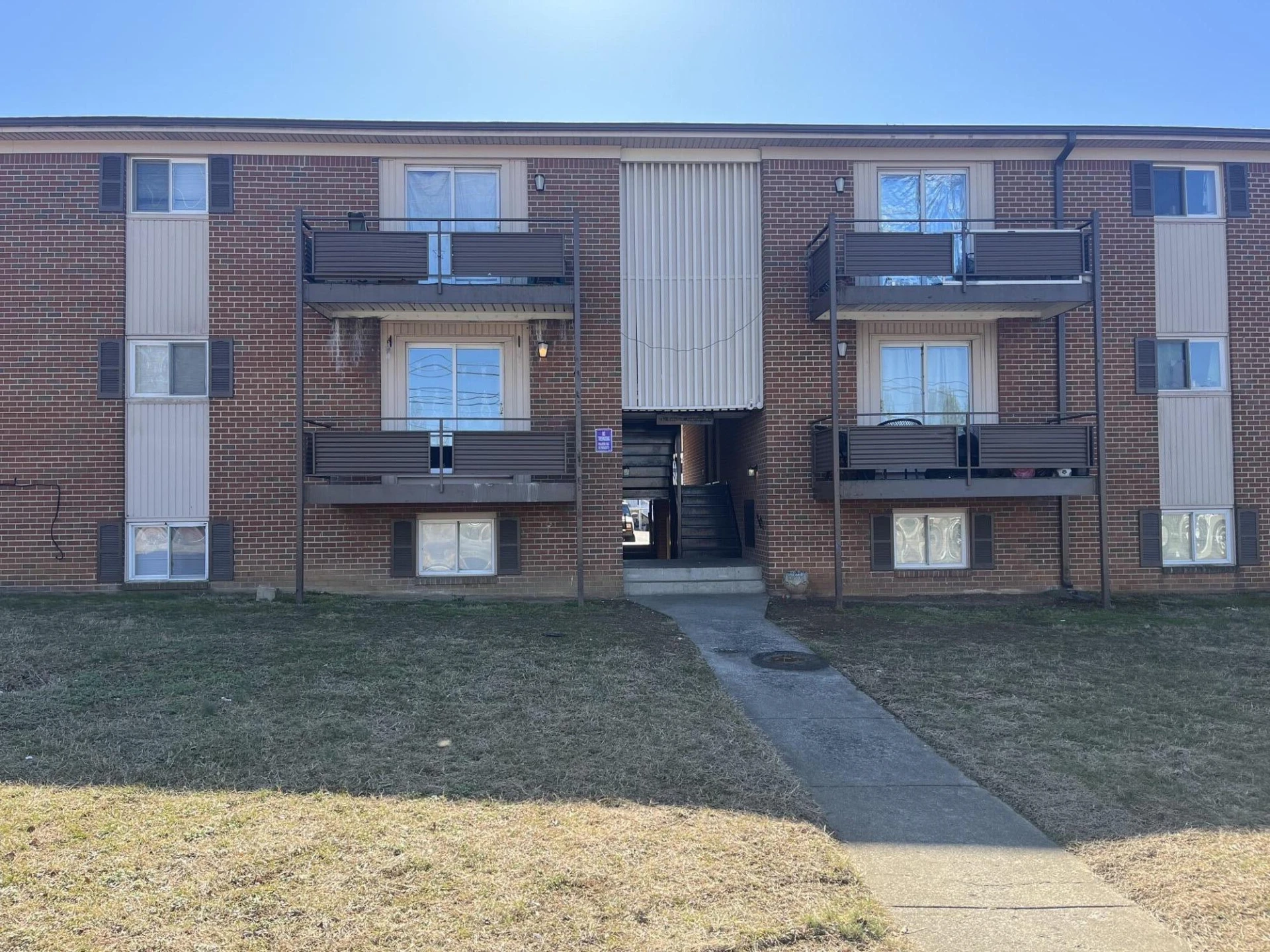 125 West Virginia AVE - Photo 2