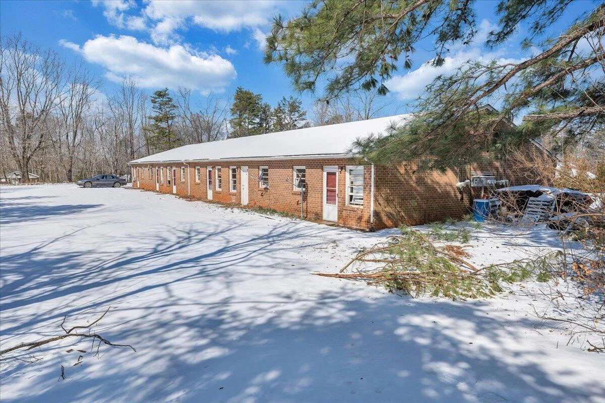 284 Farmers Mountain RD - Photo 6