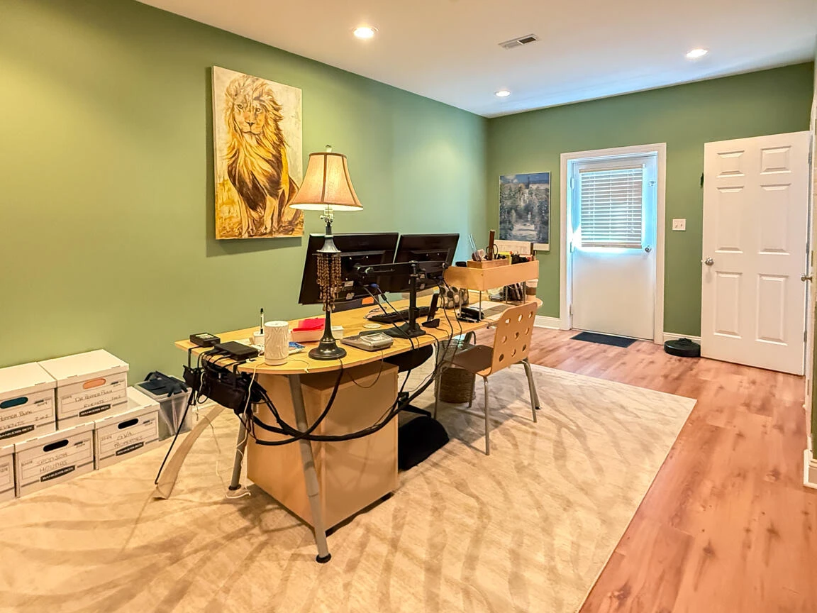 2110 Shenandoah Valley AVE NE - Photo 11