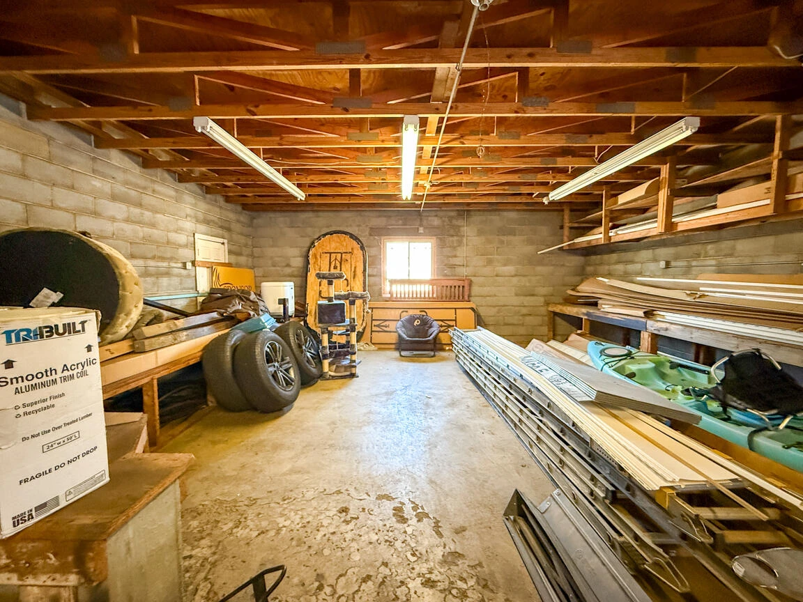 2110 Shenandoah Valley AVE NE - Photo 19