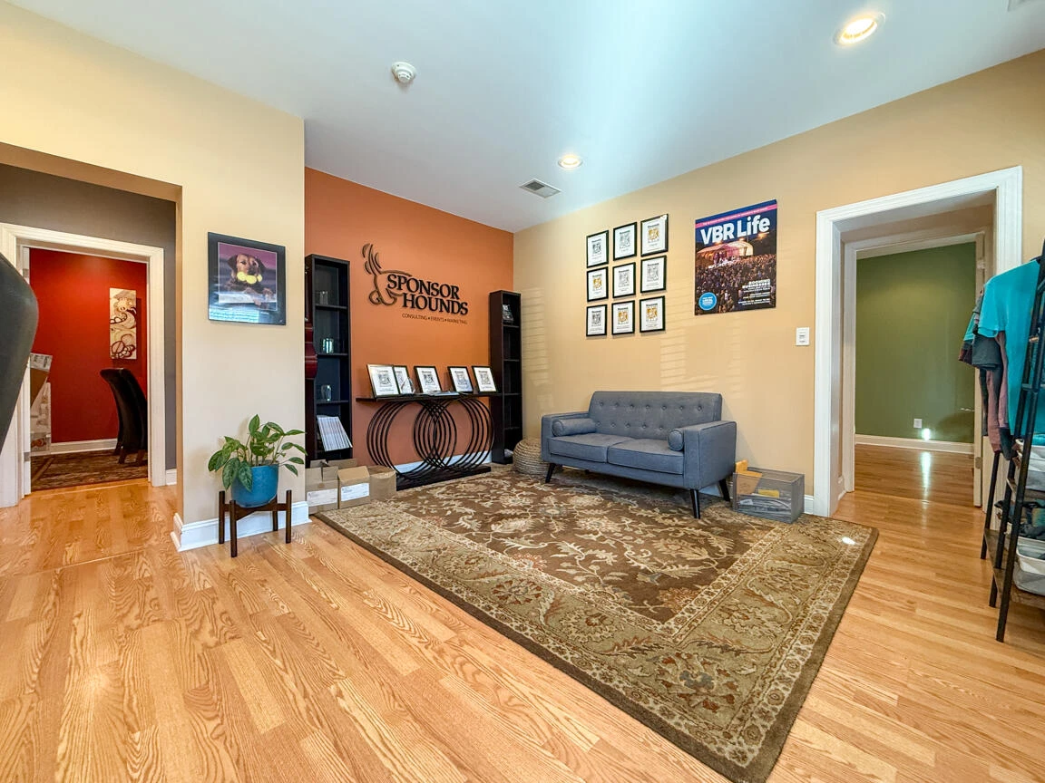 2110 Shenandoah Valley AVE NE - Photo 8