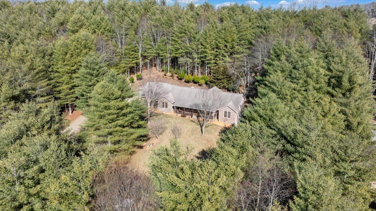 181 Borderline RD NW