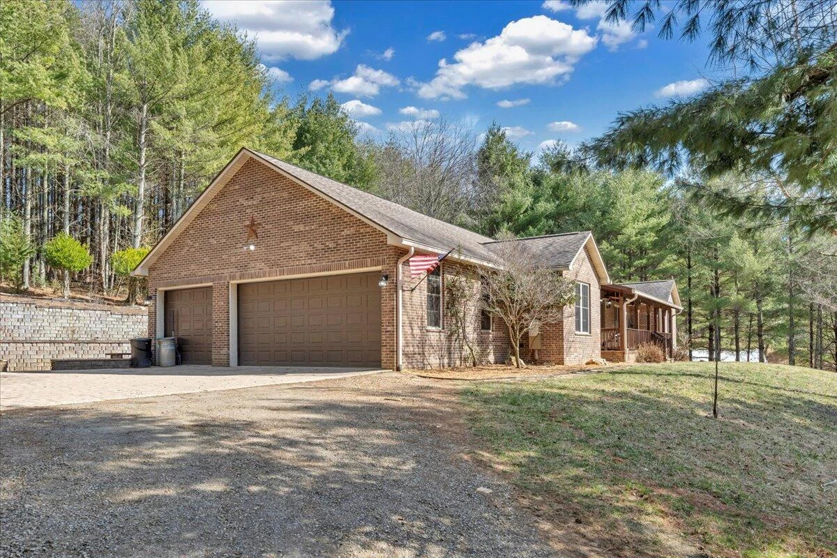 181 Borderline RD NW - Photo 4