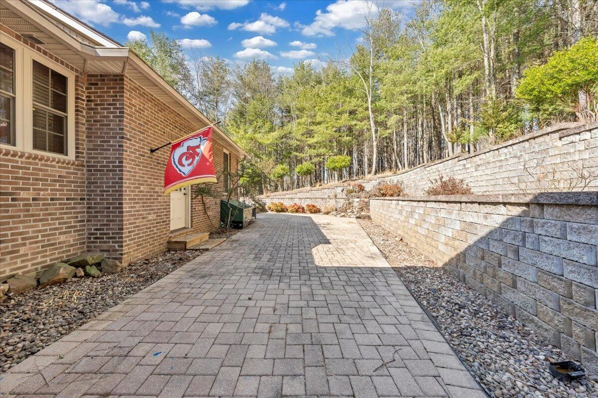 181 Borderline RD NW - Photo 41