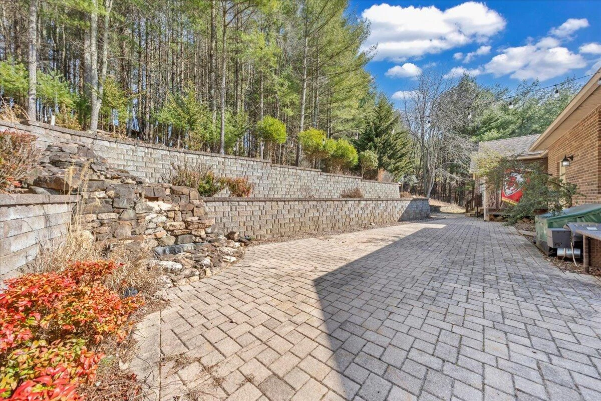 181 Borderline RD NW - Photo 42