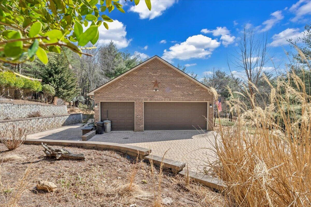 181 Borderline RD NW - Photo 43