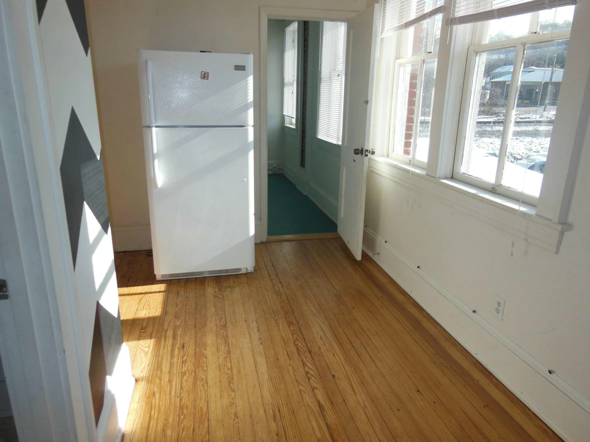 4405 Timber Line RD - Photo 7