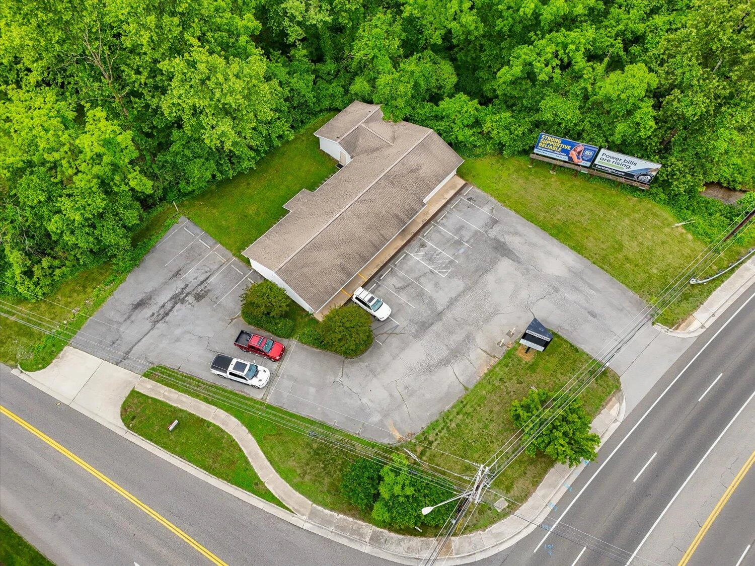 4002 Brandon AVE SW - Photo 4