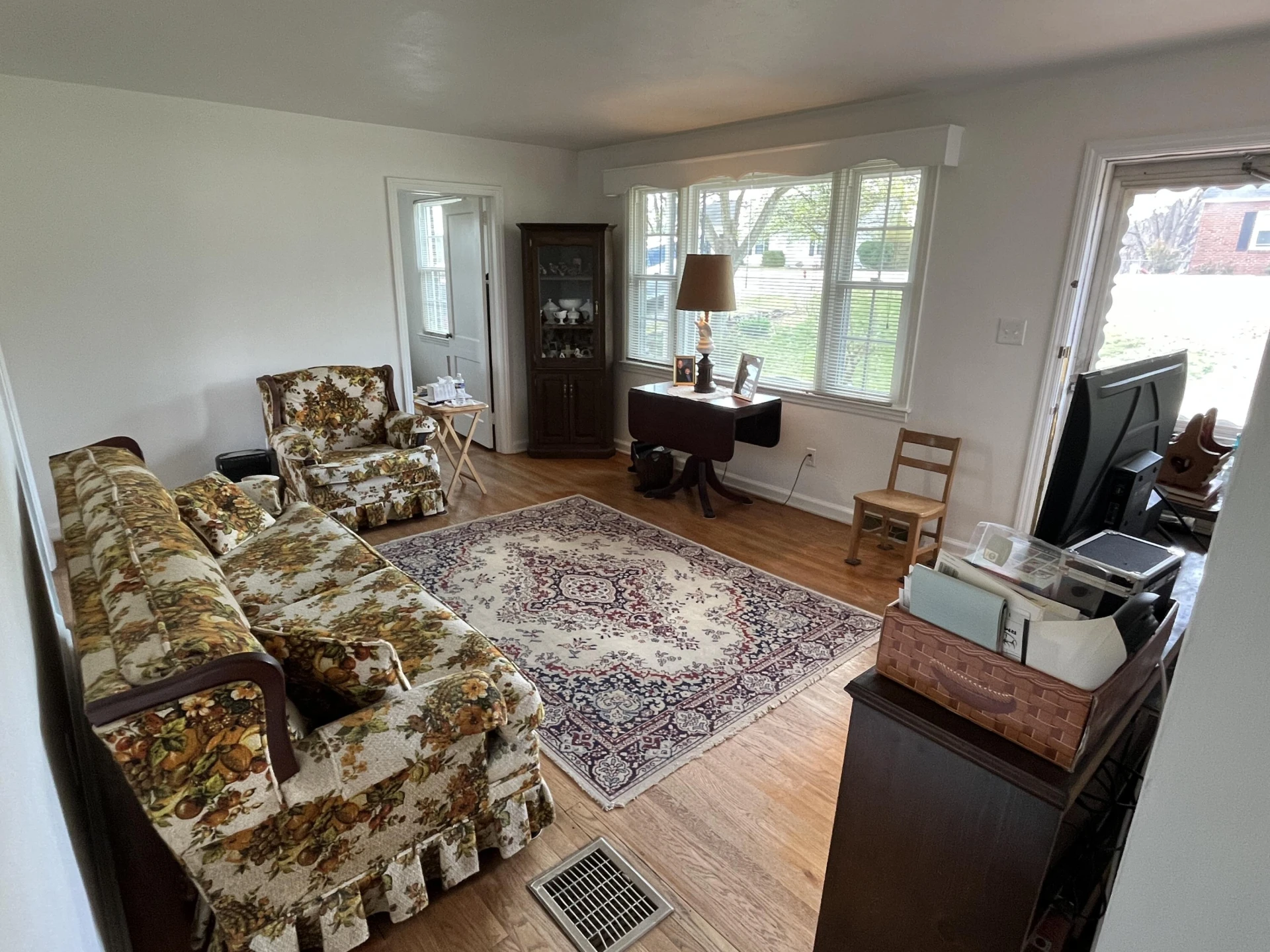 23 Upland DR - Photo 14
