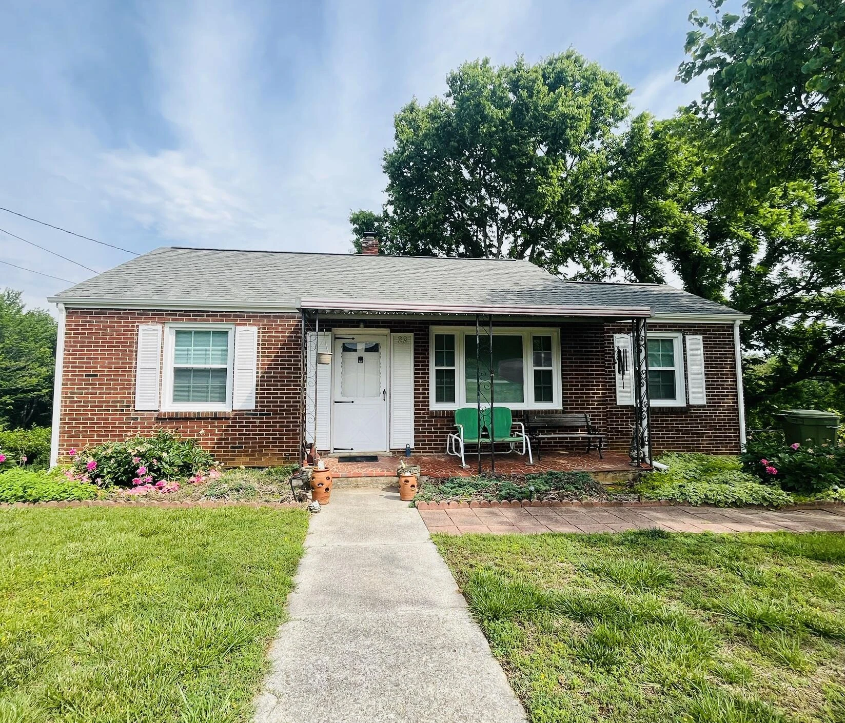 23 Upland DR - Photo 4
