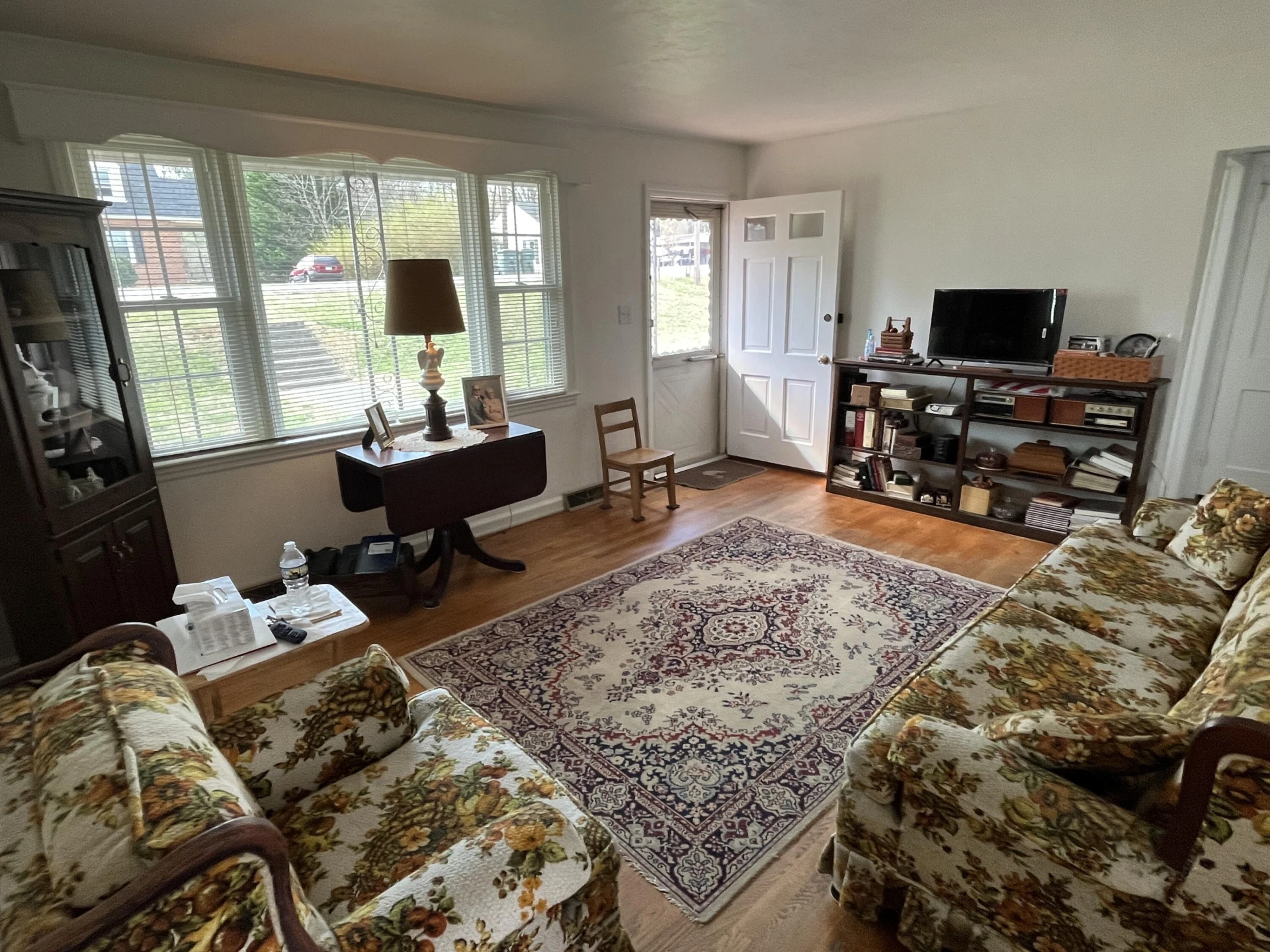 23 Upland DR - Photo 6