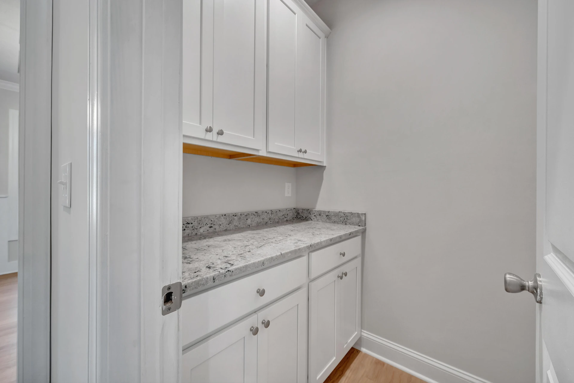 7038 PARKWAY VIEW TRL - Photo 13