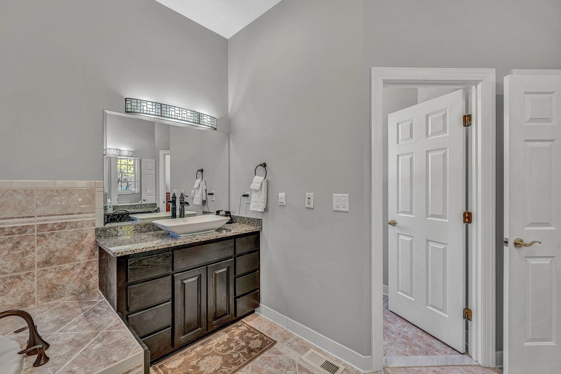 20 Waverly CT - Photo 40