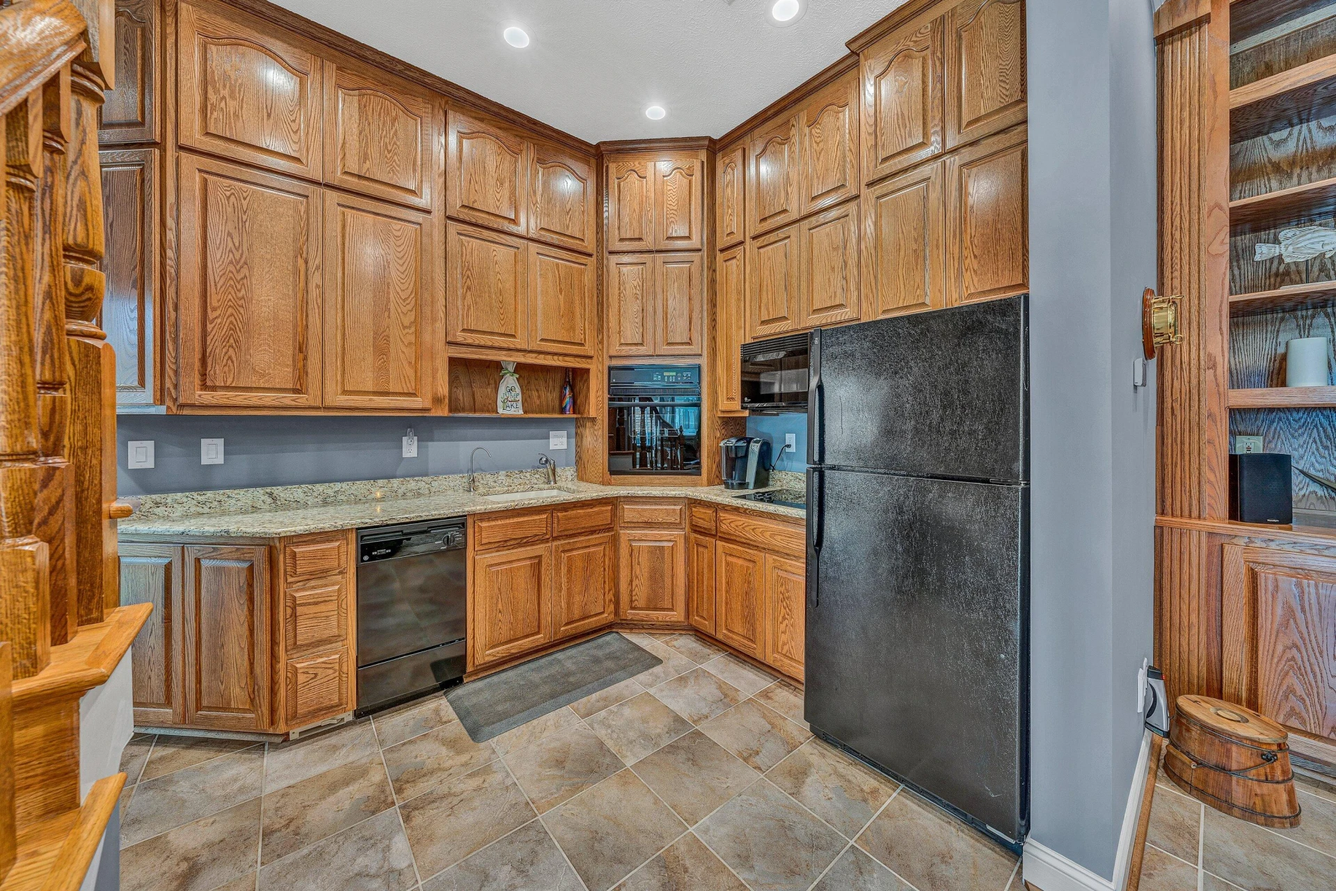 20 Waverly CT - Photo 52