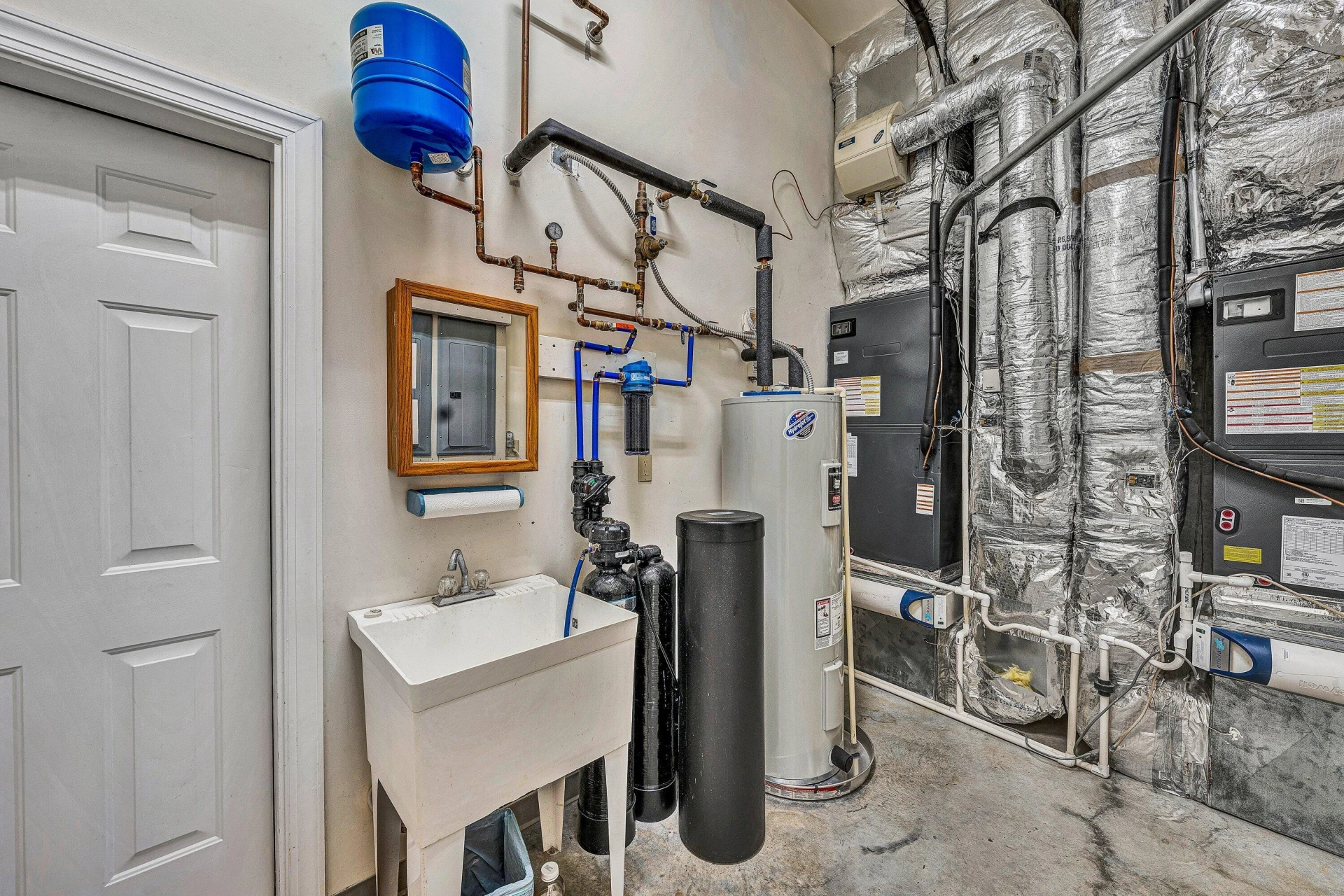 20 Waverly CT - Photo 63