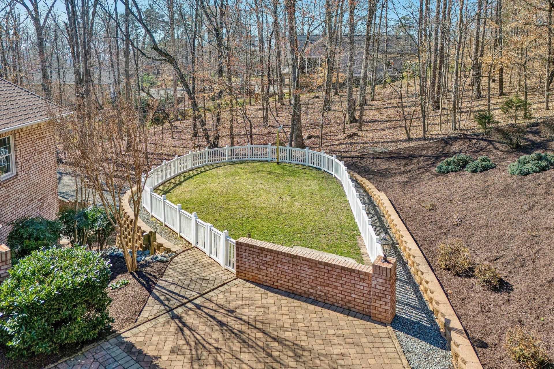 20 Waverly CT - Photo 96