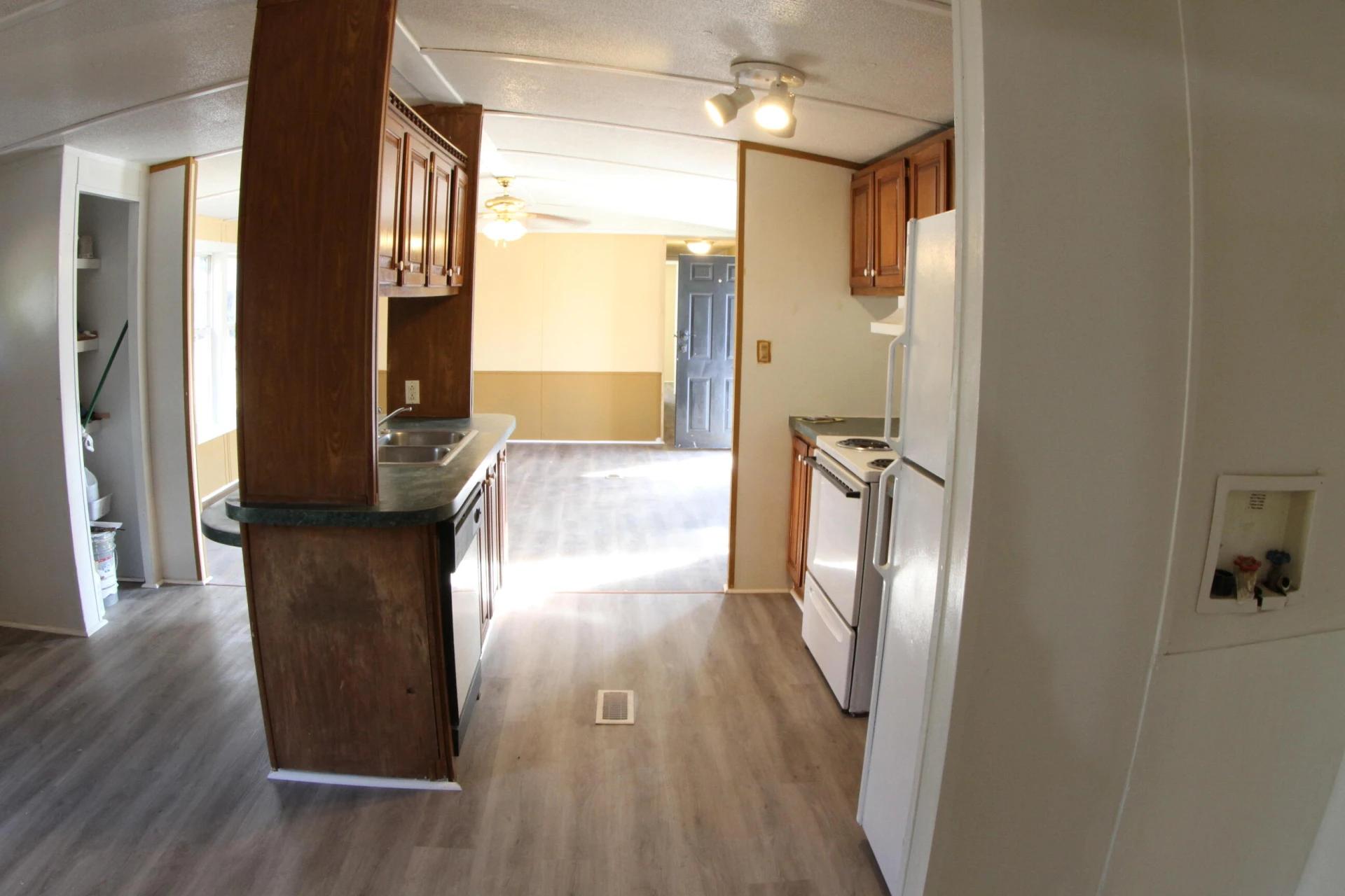 287 Tyree CIR - Photo 14