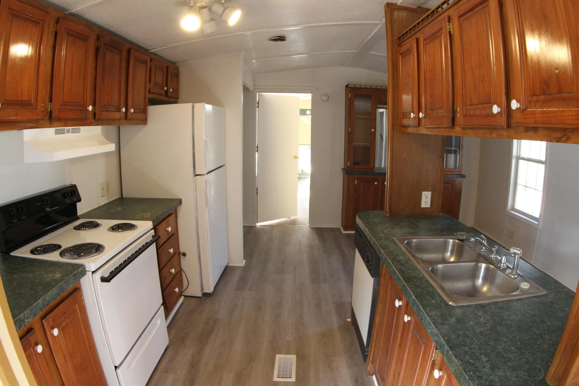 287 Tyree CIR - Photo 2