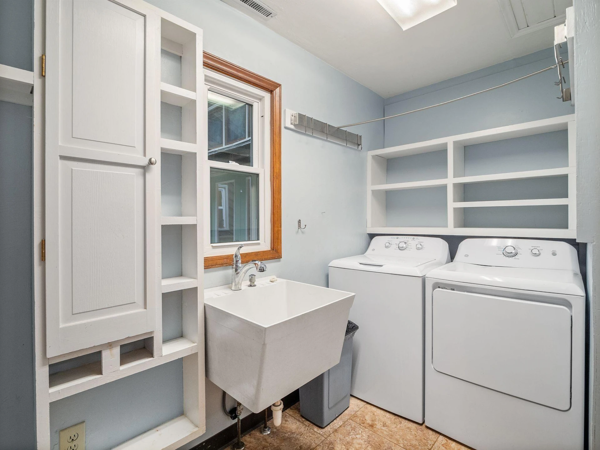 2524 Hopkins RD - Photo 13