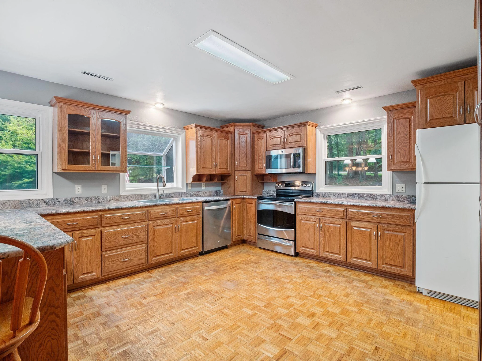 2524 Hopkins RD - Photo 8
