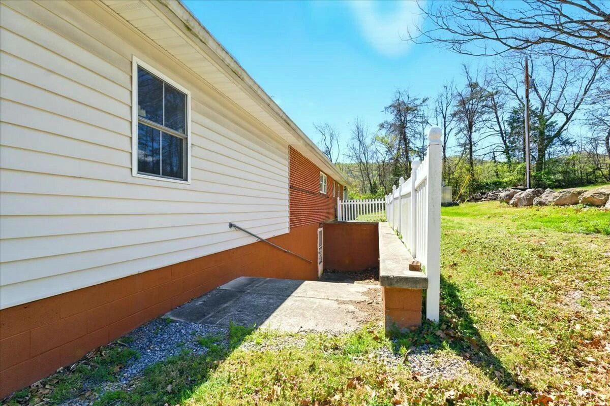 2351 Reese Mountain RD - Photo 29