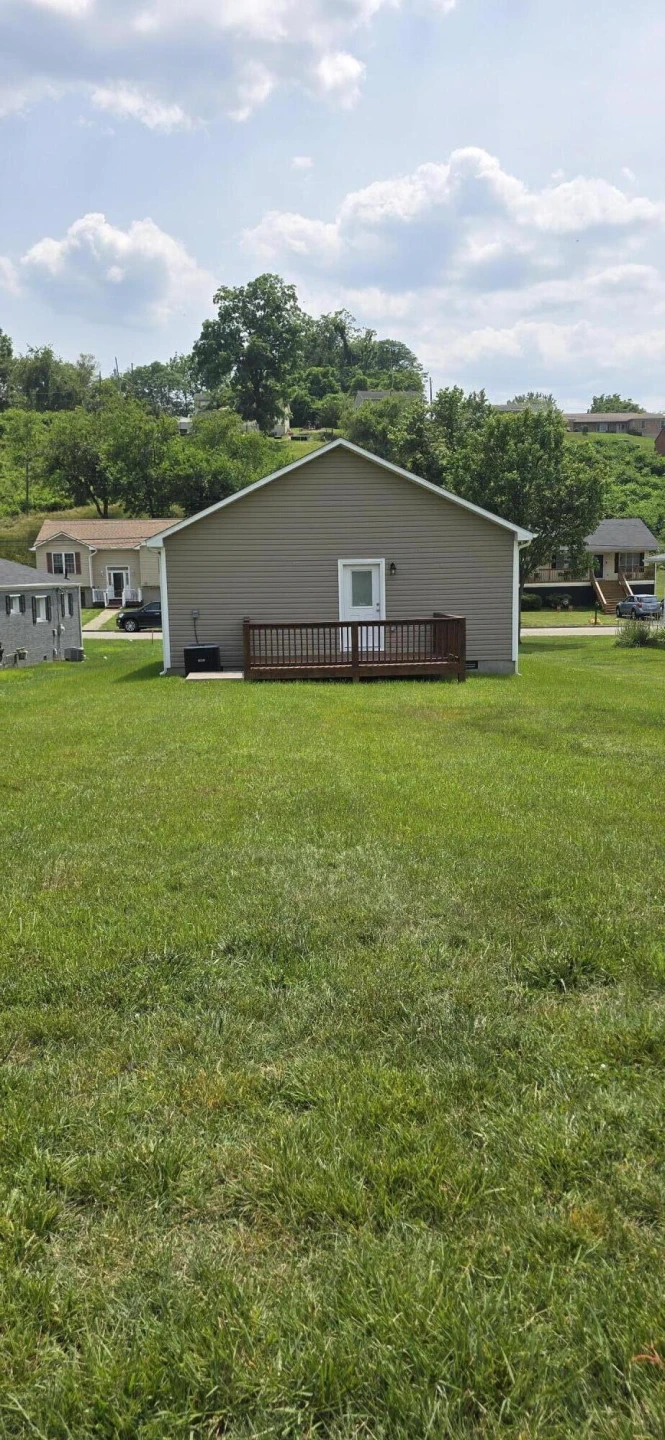 216 Franklin AVE - Photo 18