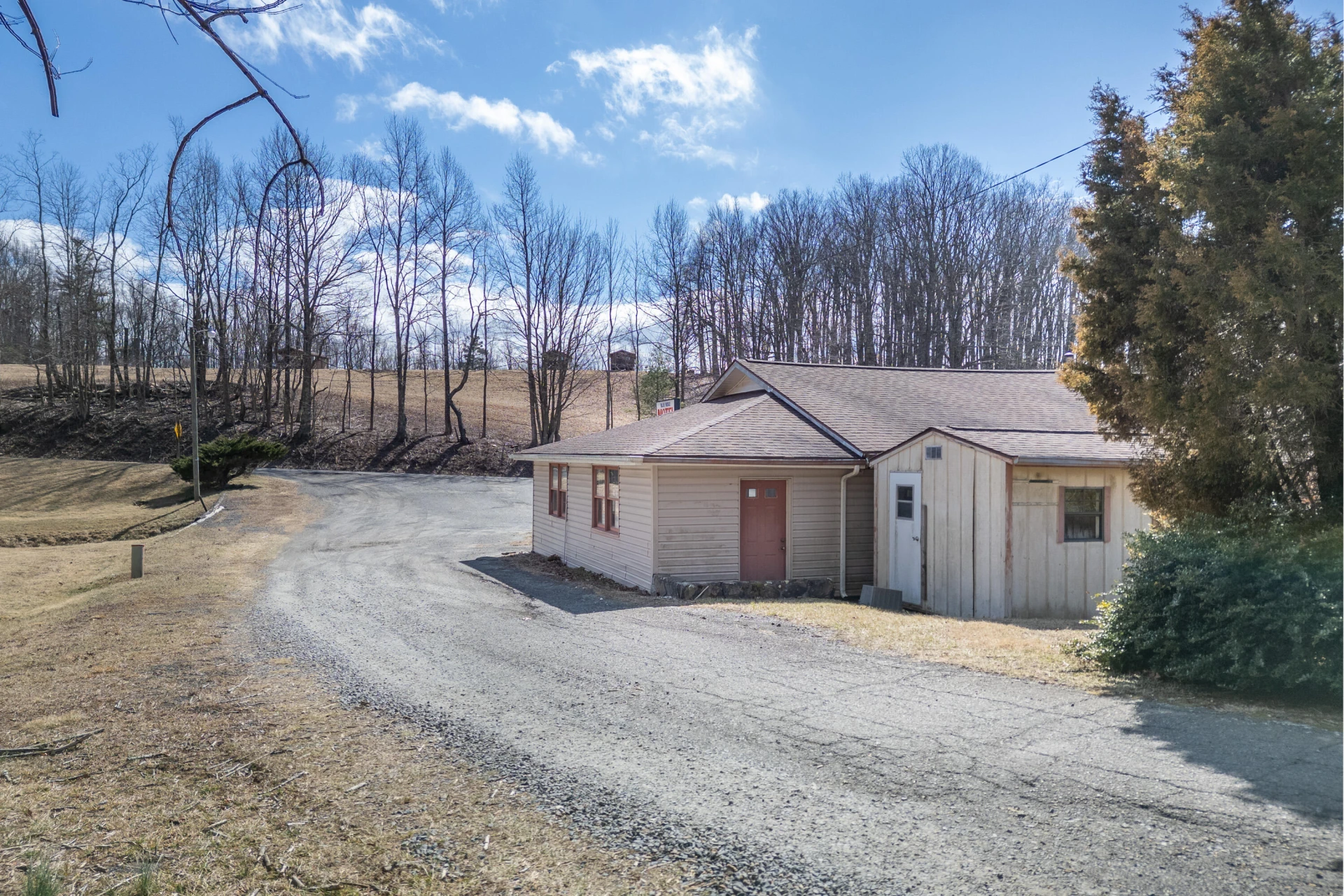 2295 Jeb Stuart Hwy - Photo 36
