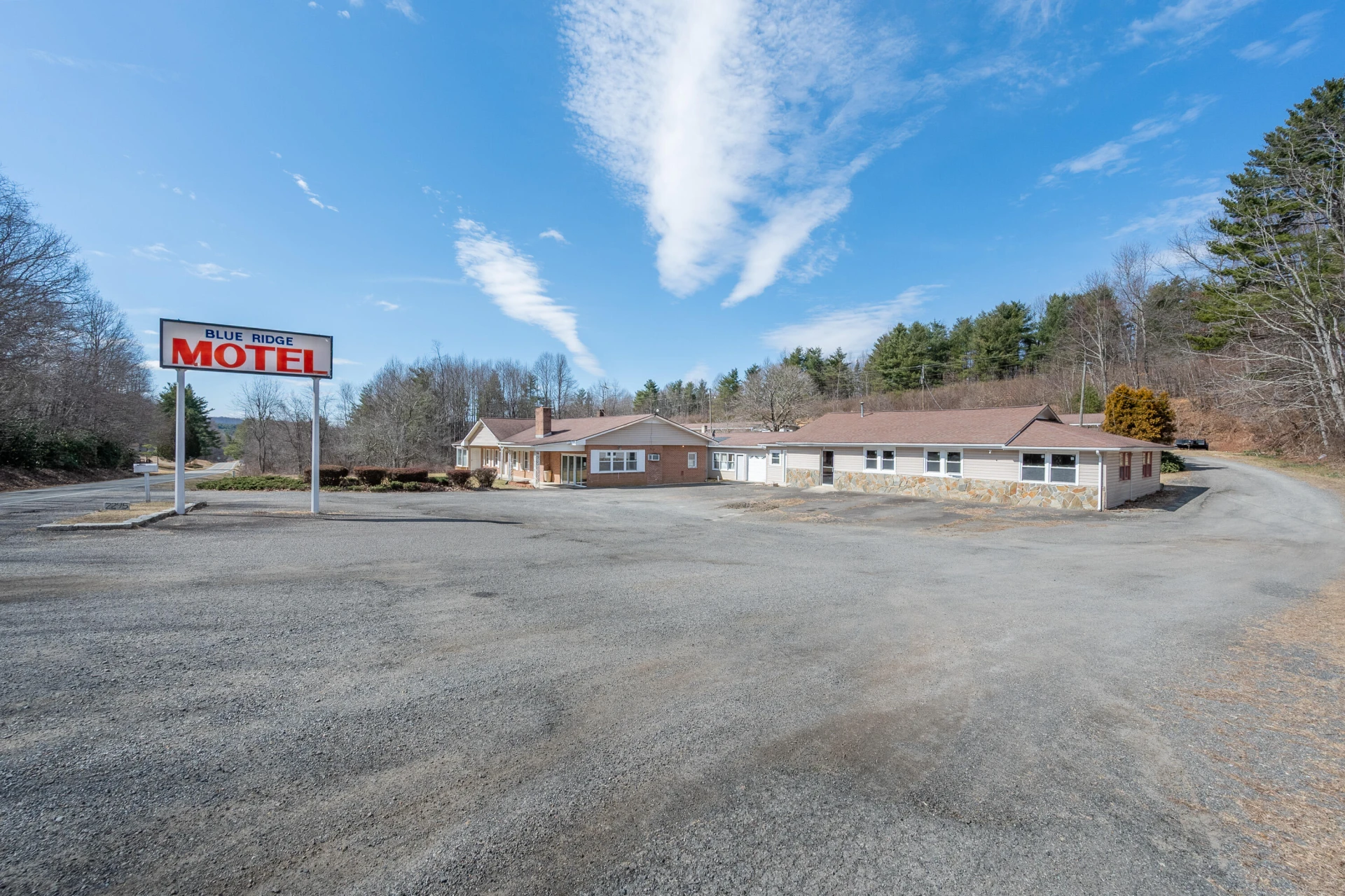 2295 Jeb Stuart Hwy - Photo 38