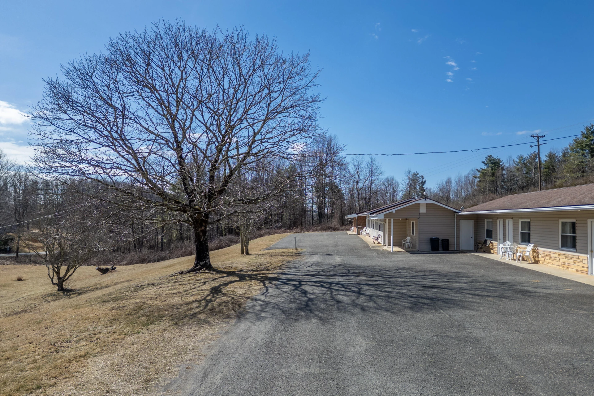 2295 Jeb Stuart Hwy - Photo 7