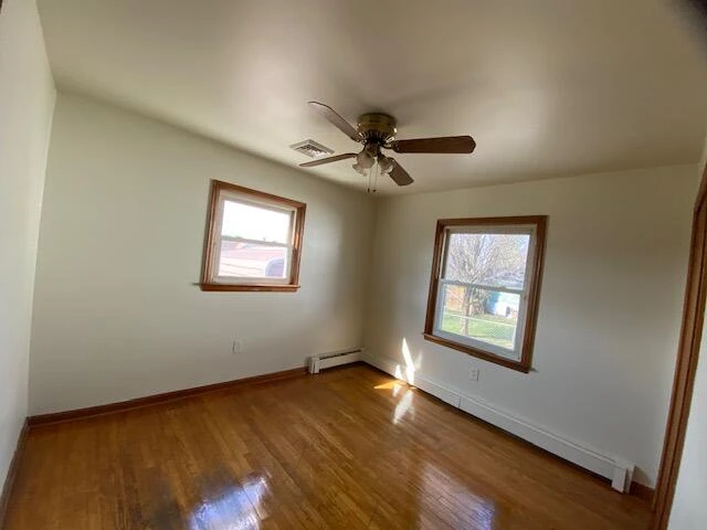 1910 Mercer AVE NW - Photo 11
