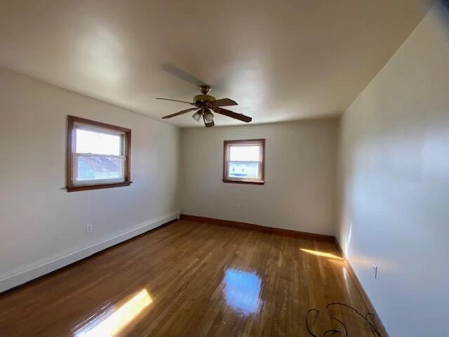 1910 Mercer AVE NW - Photo 9