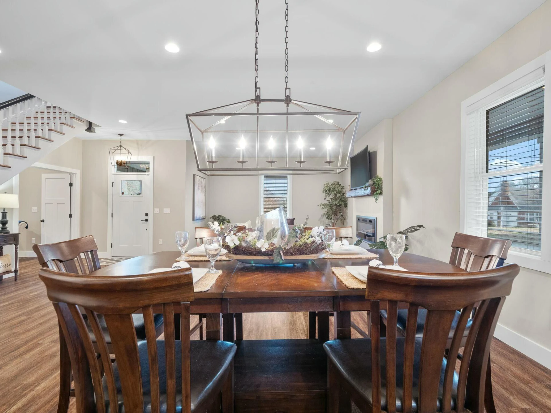 230 Diamond AVE - Photo 14