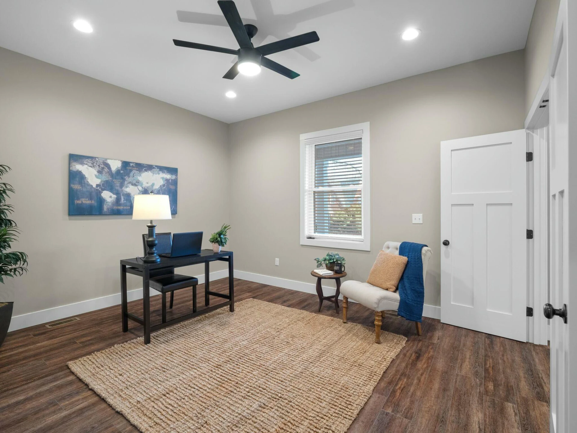 230 Diamond AVE - Photo 40