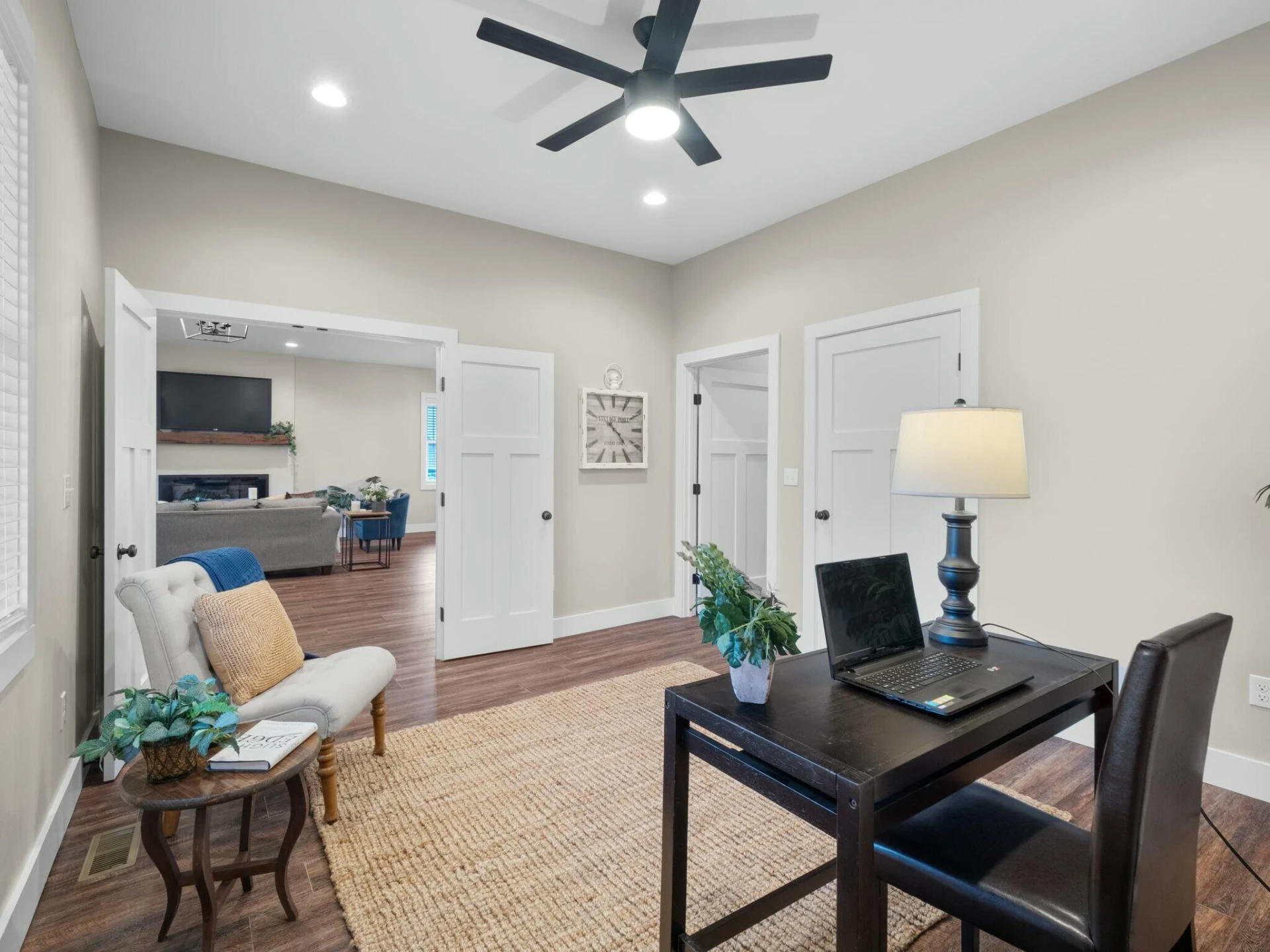 230 Diamond AVE - Photo 41