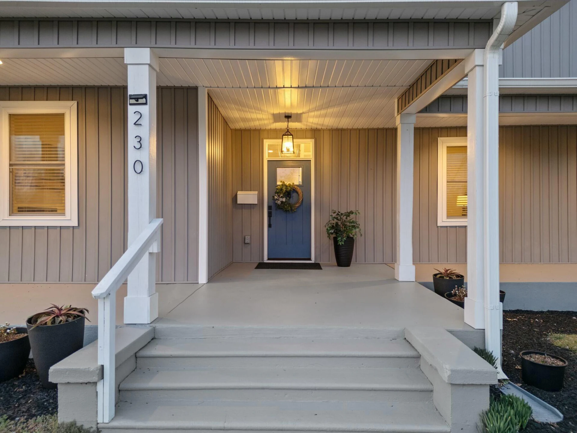 230 Diamond AVE - Photo 7