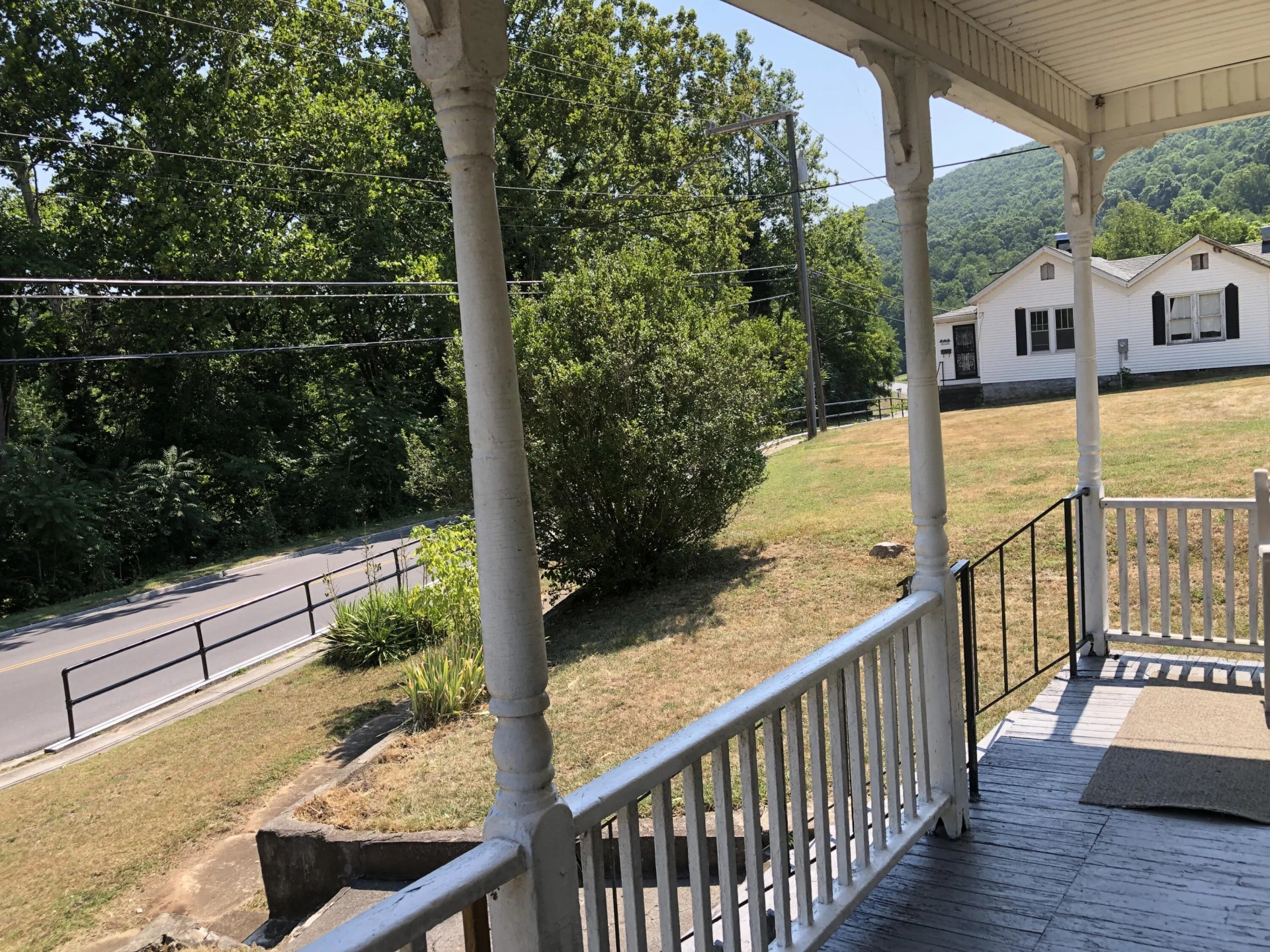 637 Verge ST - Photo 4