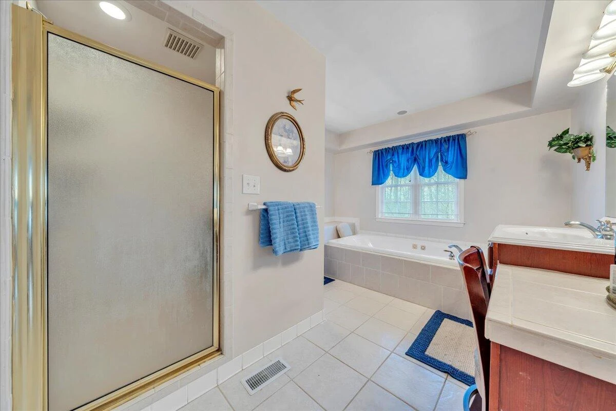 120 Lakecrest DR - Photo 35