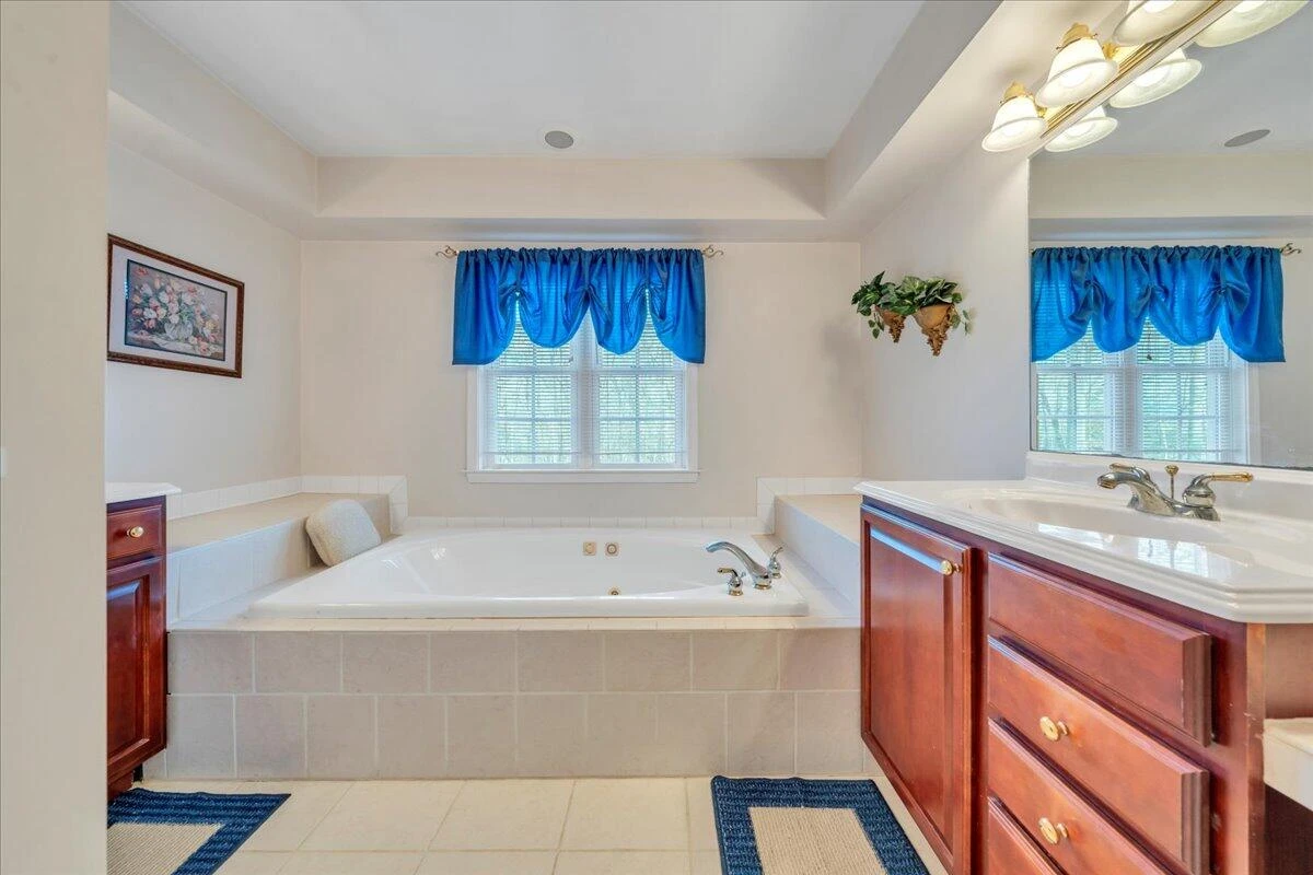 120 Lakecrest DR - Photo 37