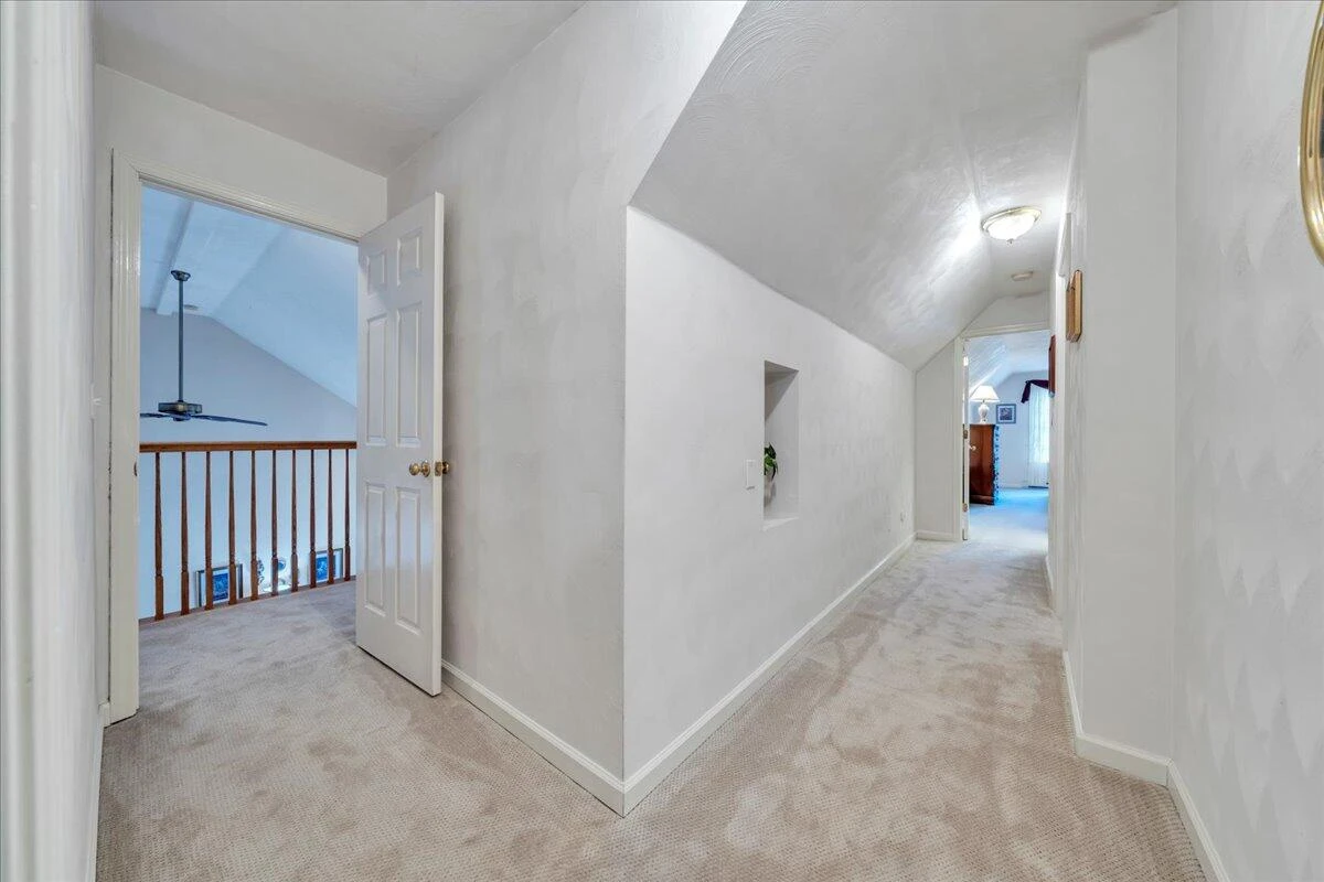 120 Lakecrest DR - Photo 46