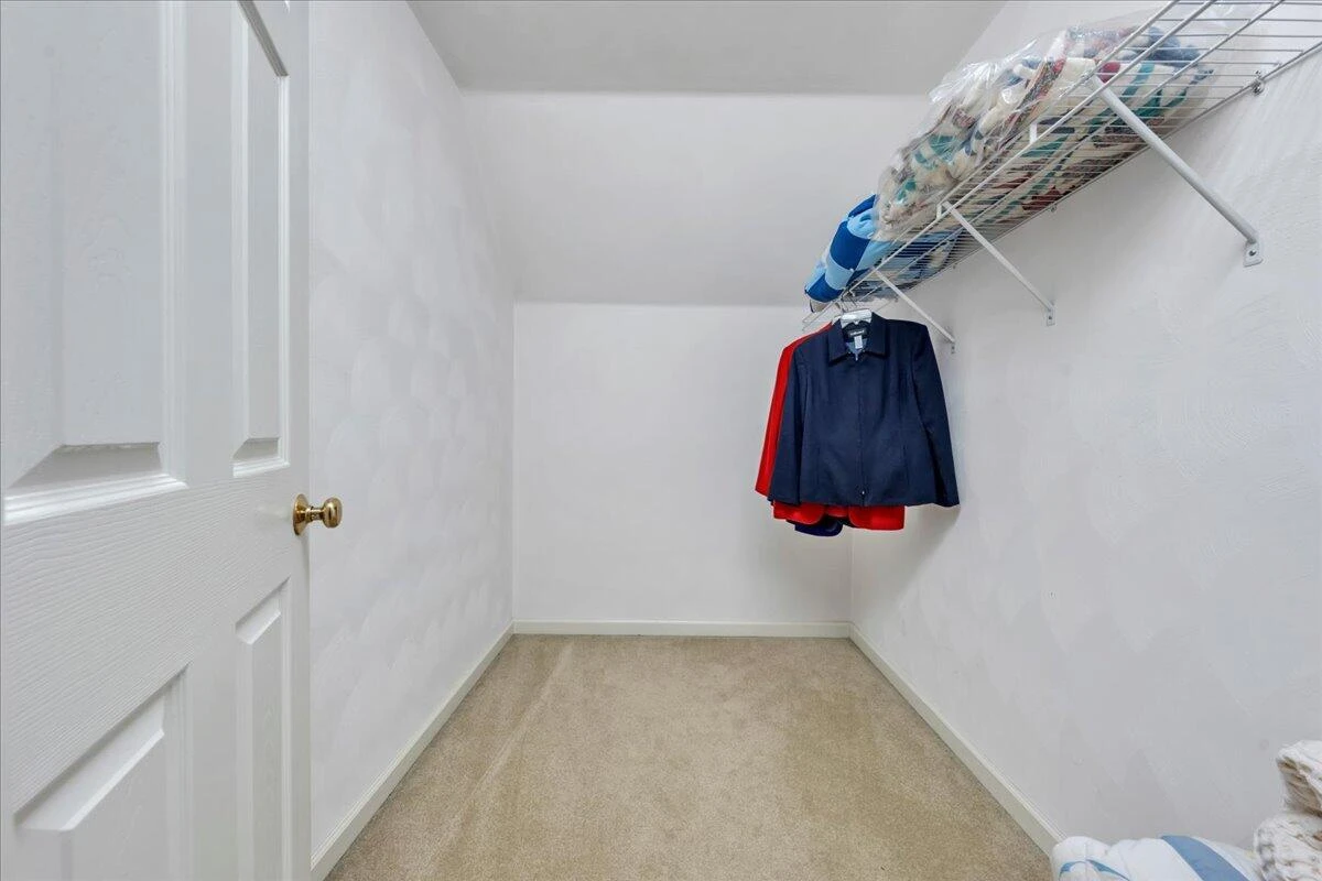 120 Lakecrest DR - Photo 49