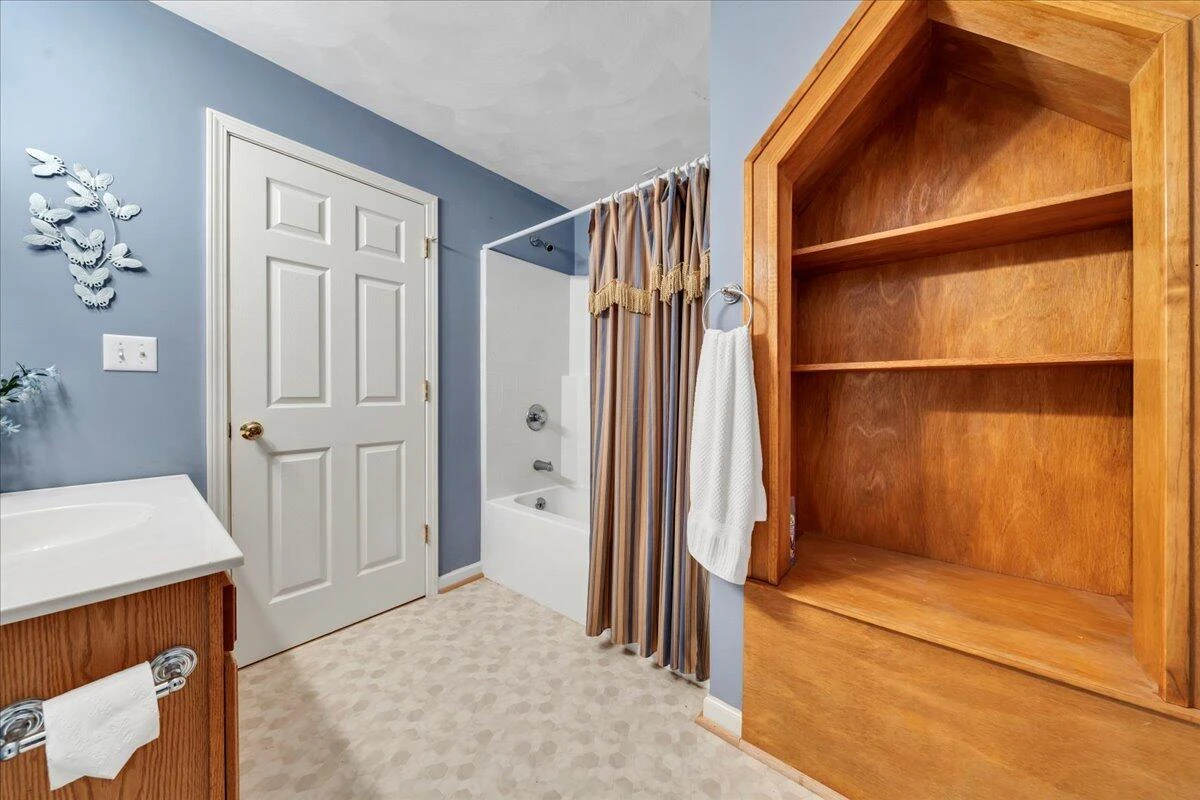 120 Lakecrest DR - Photo 52